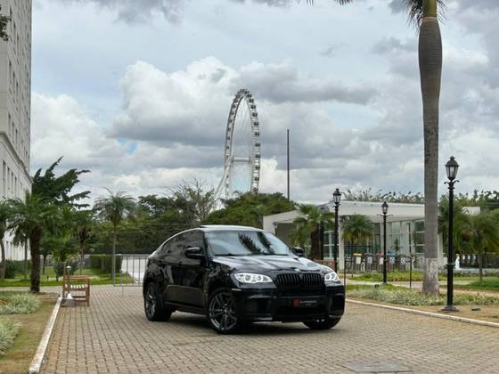 BMW X6 4.4 M SPORT 4X4 COUPÉ V8 32V BI-TURBO GASOLINA 4P AUTOMÁTICO BMW X6 4.4 M SPORT 4X4 COUPÉ V8 32V BI-TURBO GASOLINA 4P AUTOMÁTICO